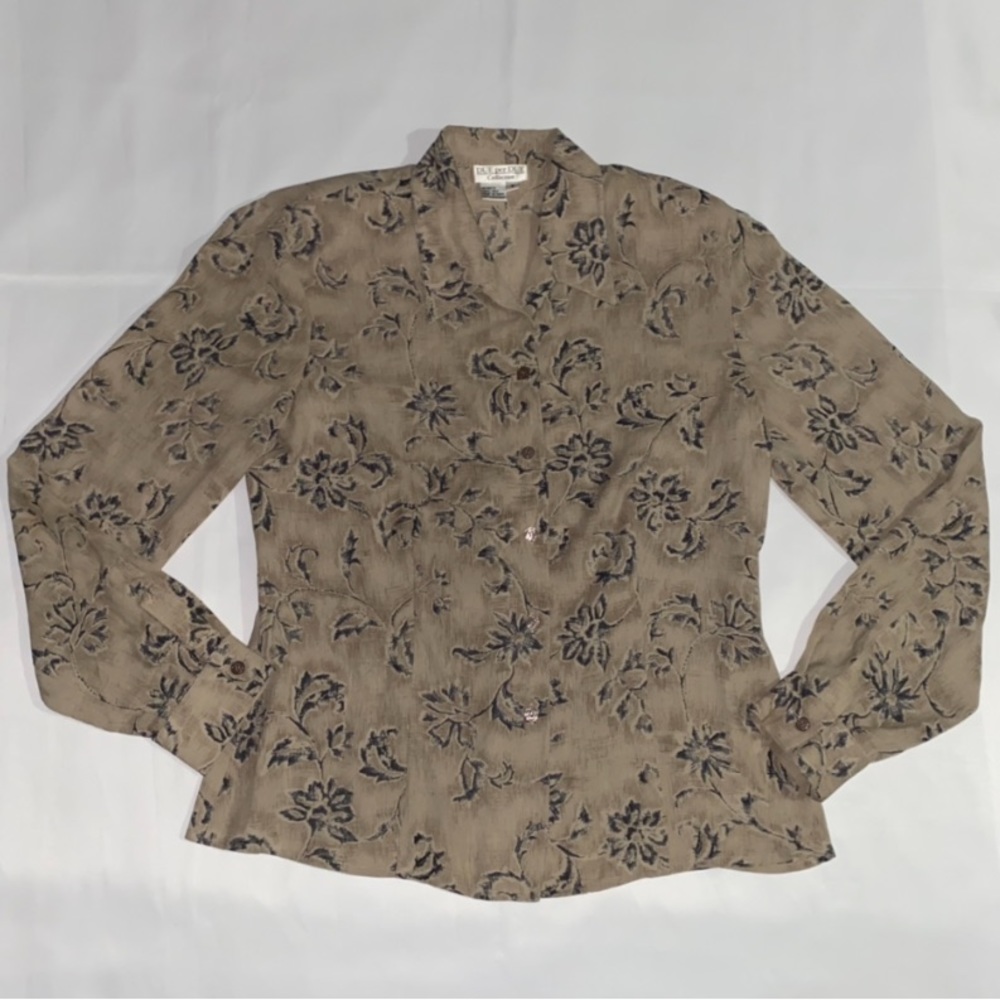 Due Per Due Collection Floral/Leaf Print Silk Button Down Shoulder Pads Blouse